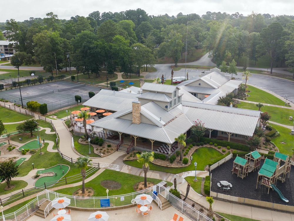 Holiday Inn Club Vacations Villages Resort Lake Palestine 56/63