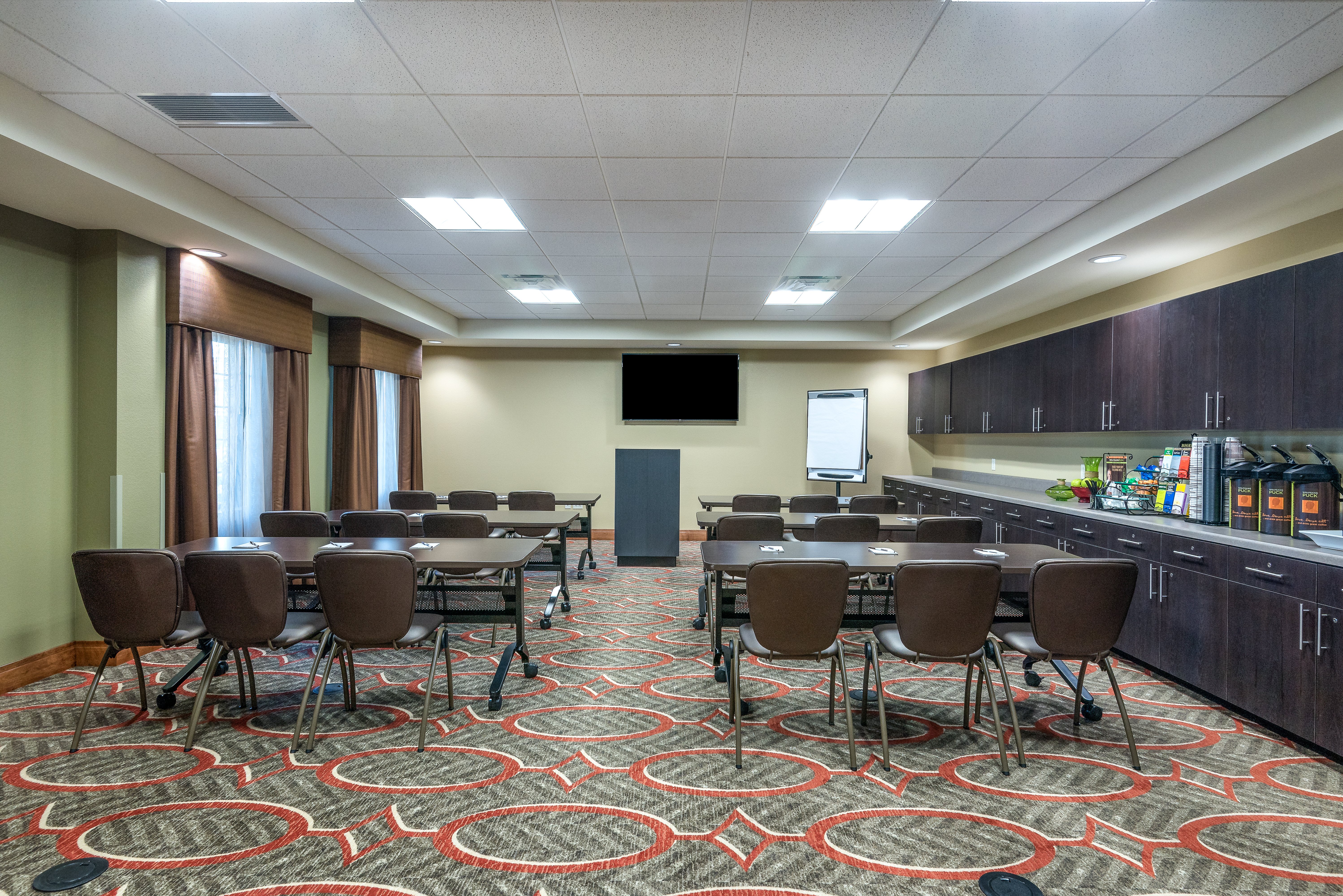 STAYBRIDGE SUITES EAU CLAIRE - ALTOONA 54/67
