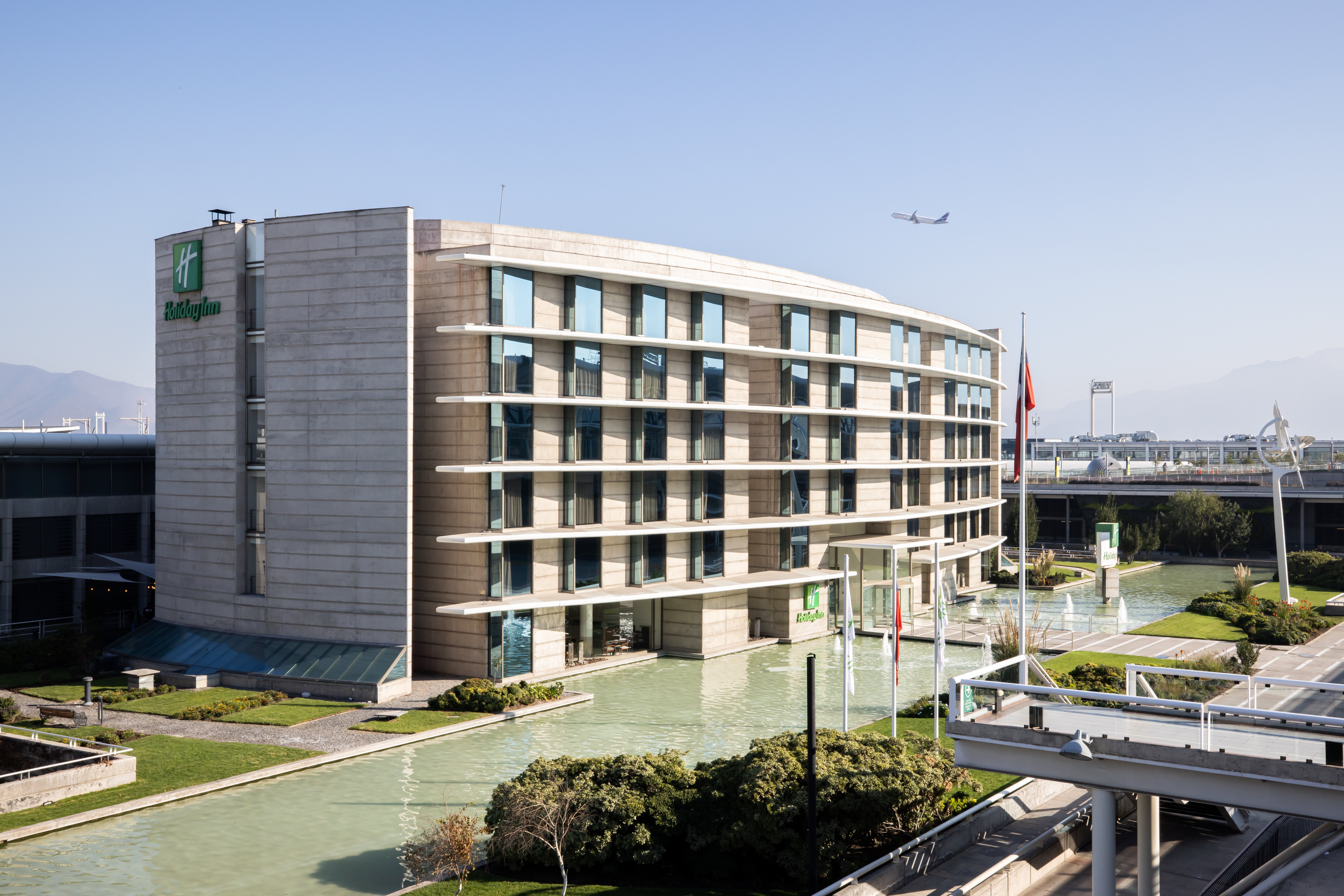 Holiday Inn Santiago Airport 6/75