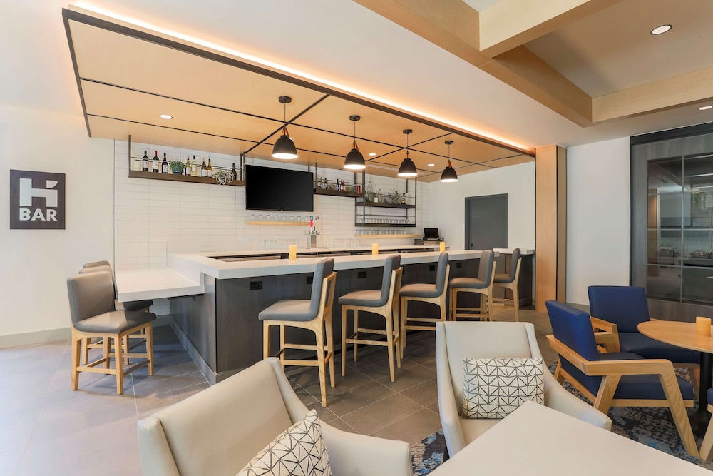 Hyatt House Davis 17/28