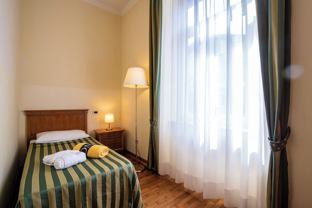 Hotel Ville Bianchi 15/48