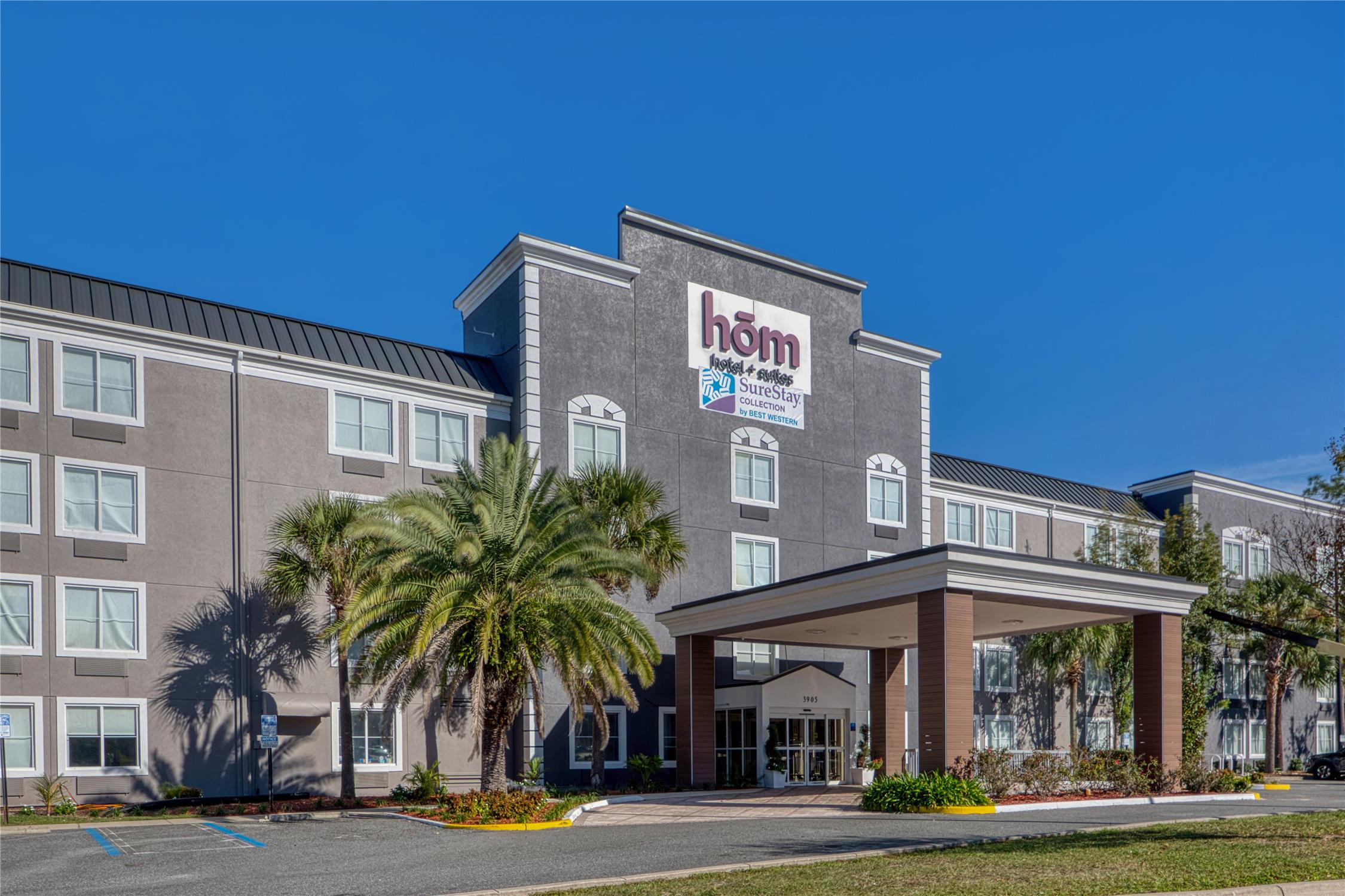 HOM Hotel Gainesville, SureStay Collection by Best Western 23/24