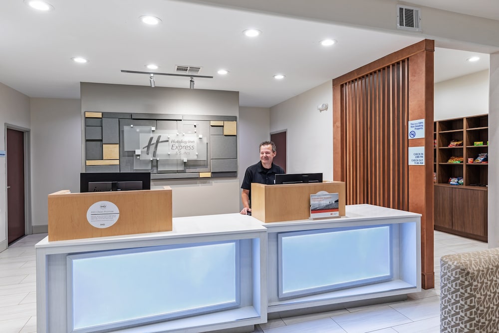 Holiday Inn Express Hotel Suites Vidor South 7/71