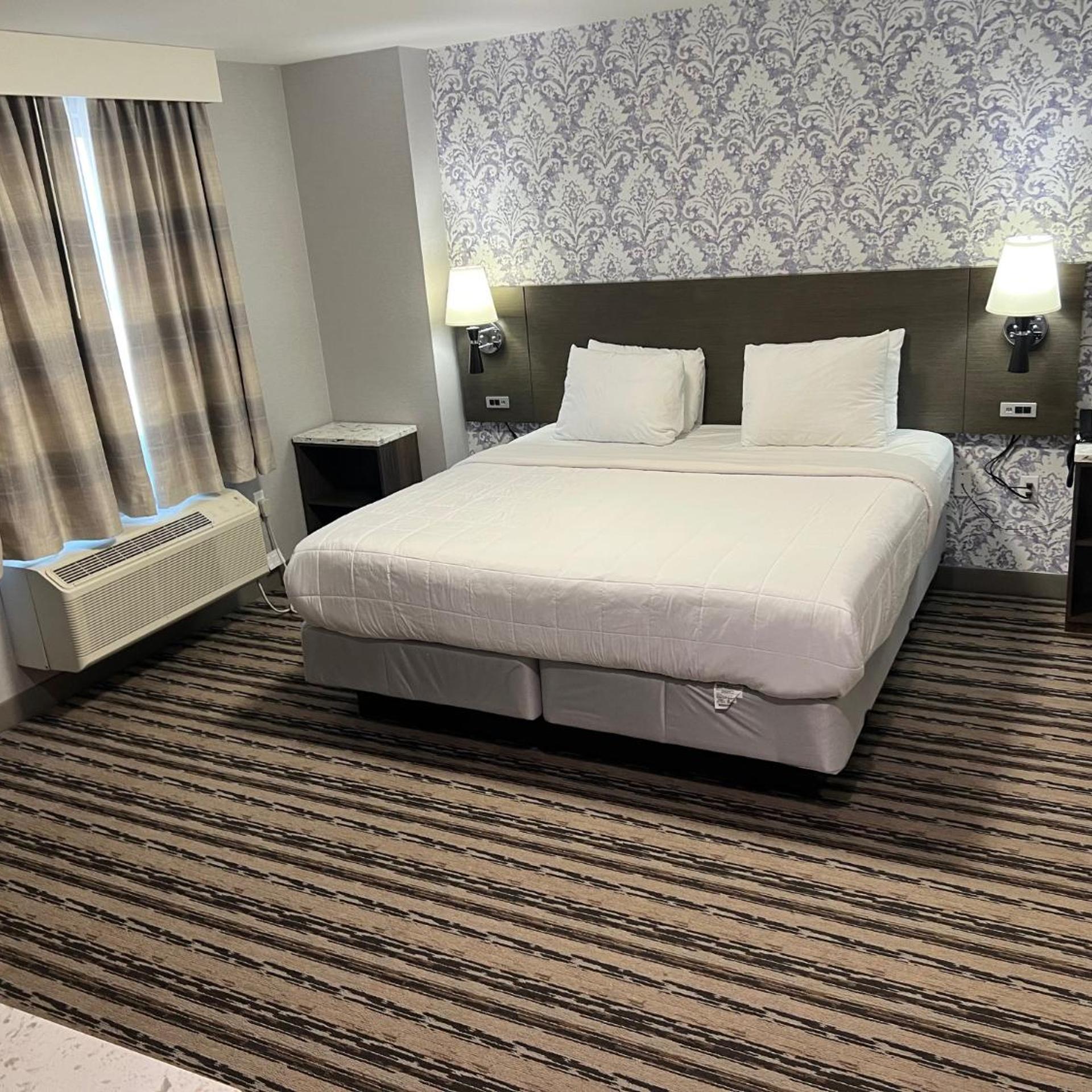 Room, King Bed