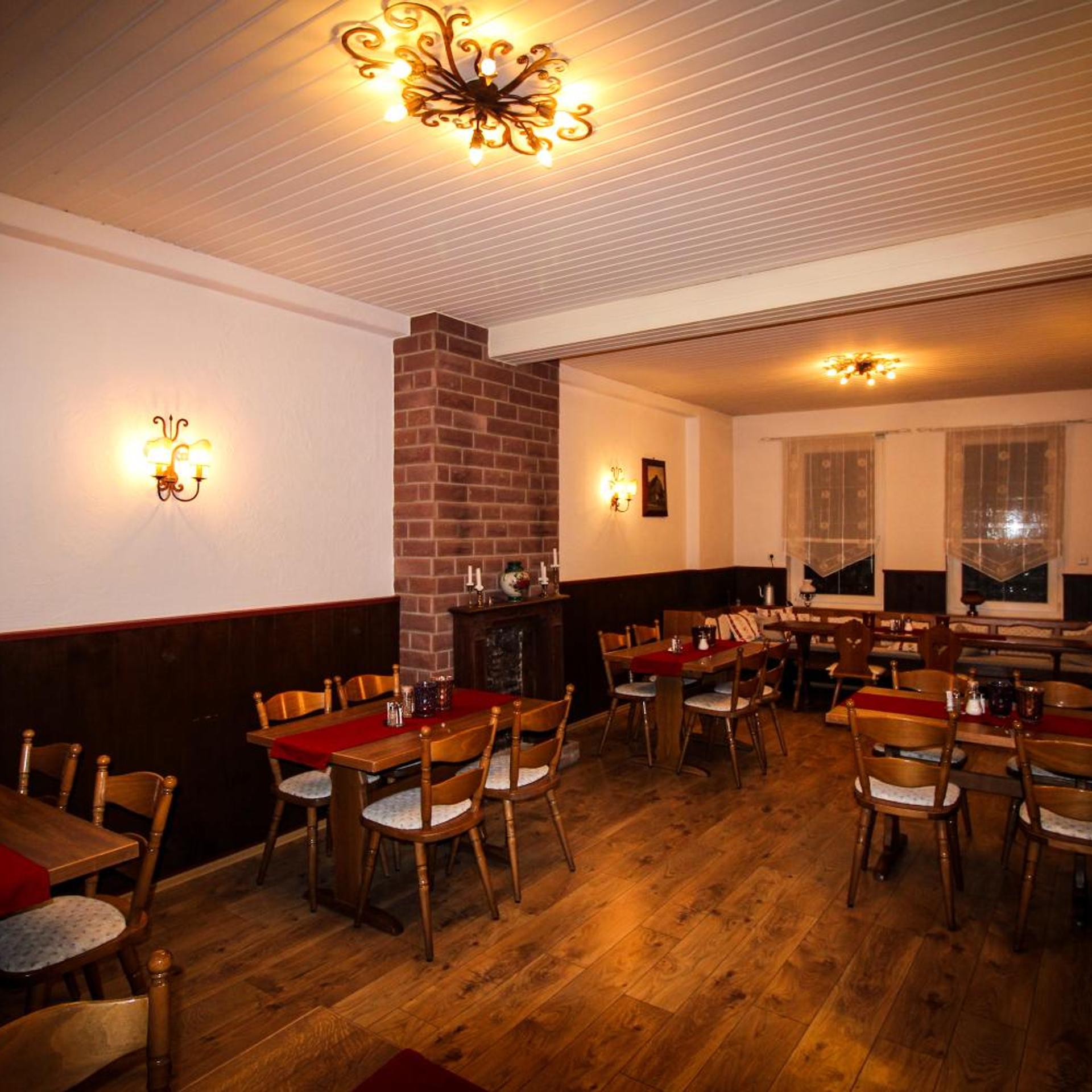 Hotel Zum Lowen 29/50