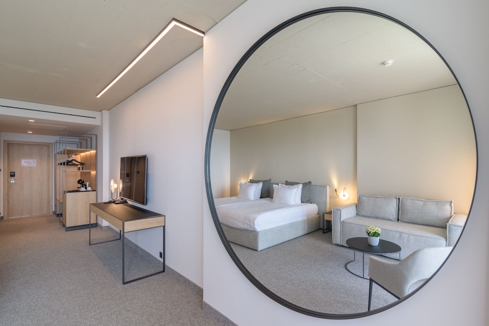 Superior, 2 Queen Beds, Park View