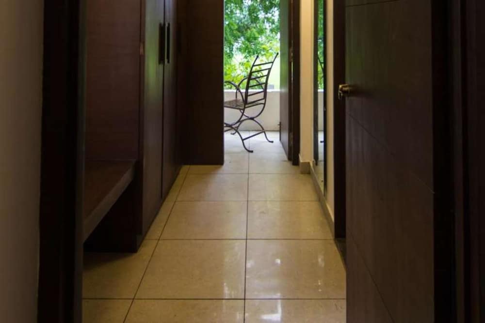 The Ten Suites 20/25