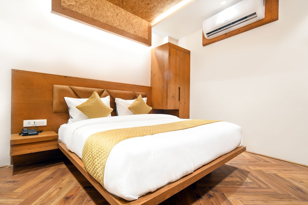 Hotel Hathili 10/19