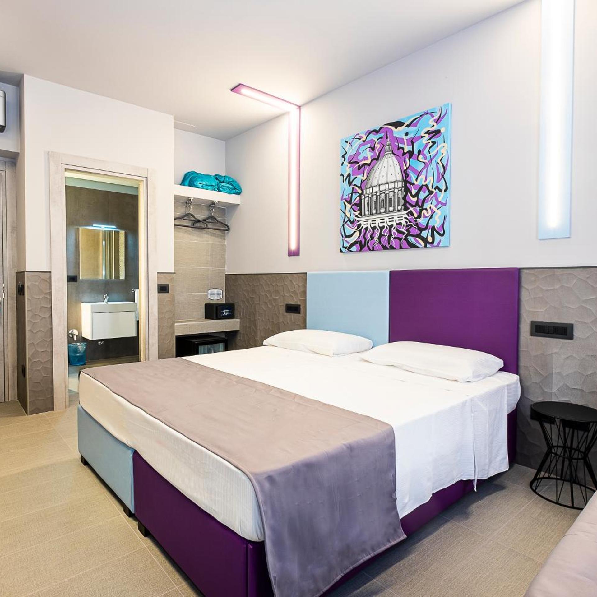 Room, King Bed