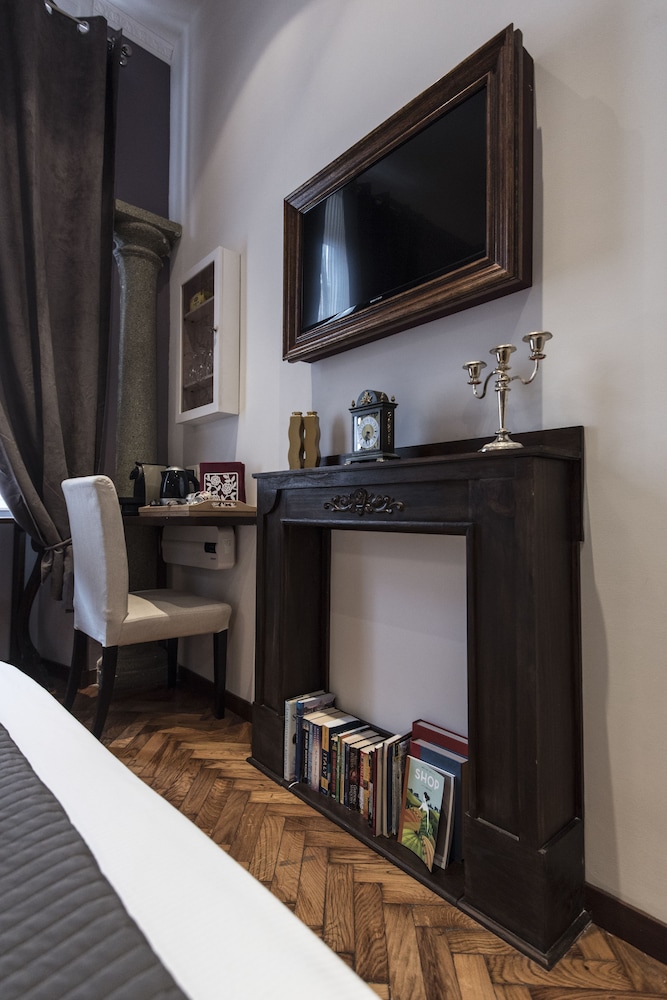Vite Suites 22/28