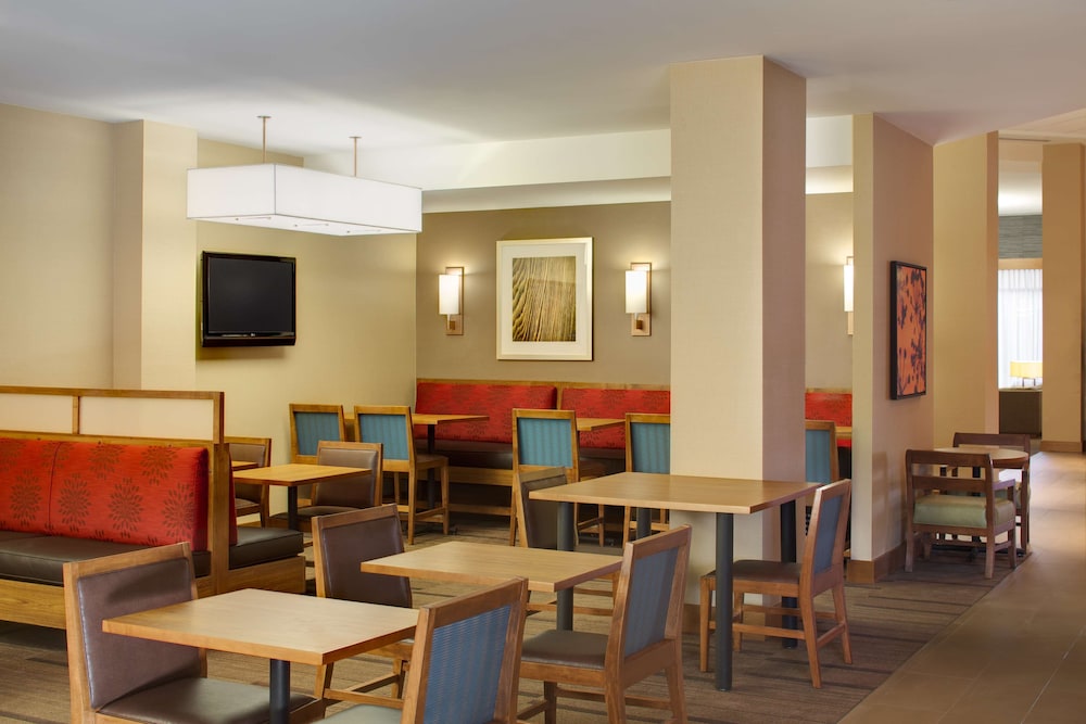 Hyatt Place Denver Cherry Creek 53/72