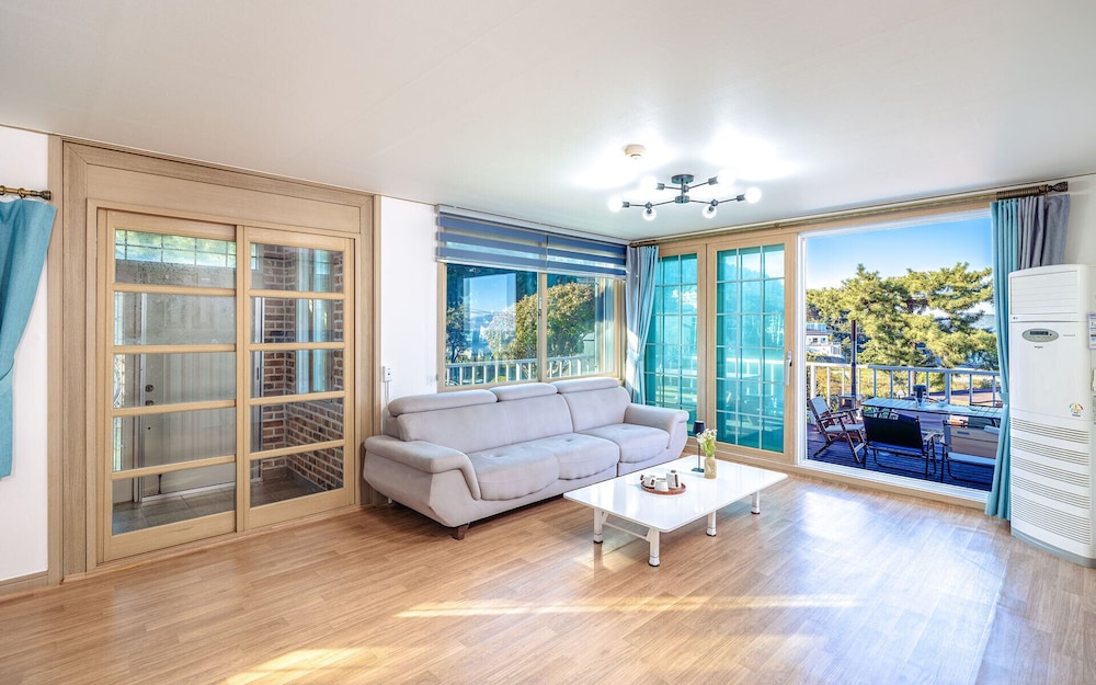 Hanulbora Pension 15/50