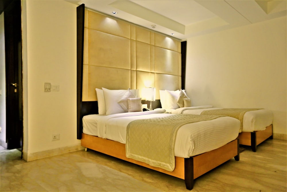 Venizia Sarovar Portico (ex Grand Venizia) 22/55