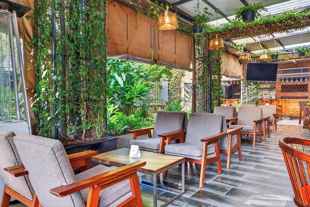 PrideInn Westlands Luxury Boutique Hotel 44/63