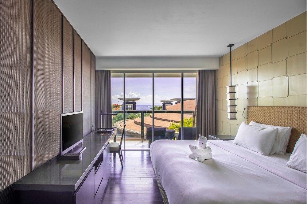 2 BEDROOMS, FAMILY SUITE, POOL VIEW, BALCONY