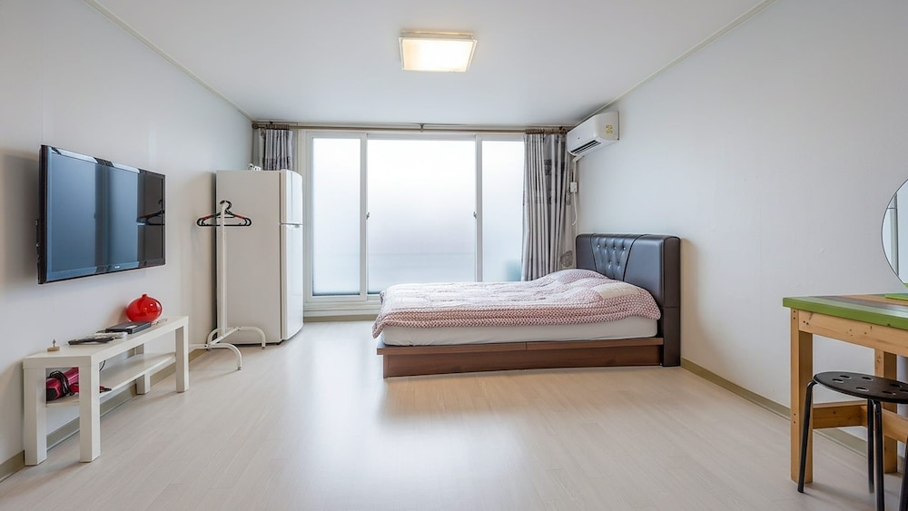 Seokcho World Pension 2/35
