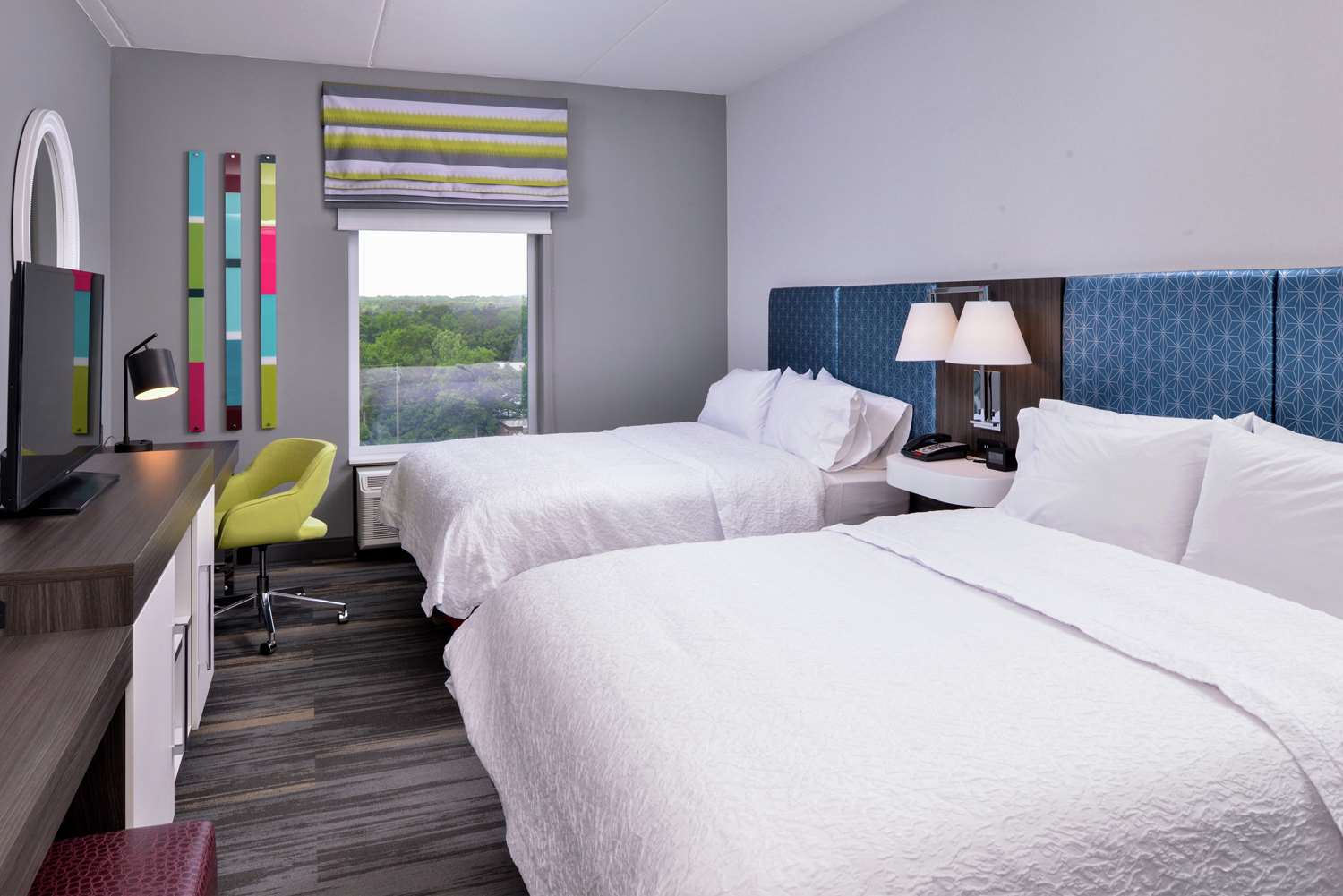 PREMIUM, 2 QUEEN BEDS