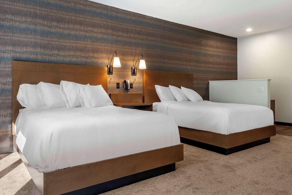 The Cranberry Ascend Hotel Collection 31/65
