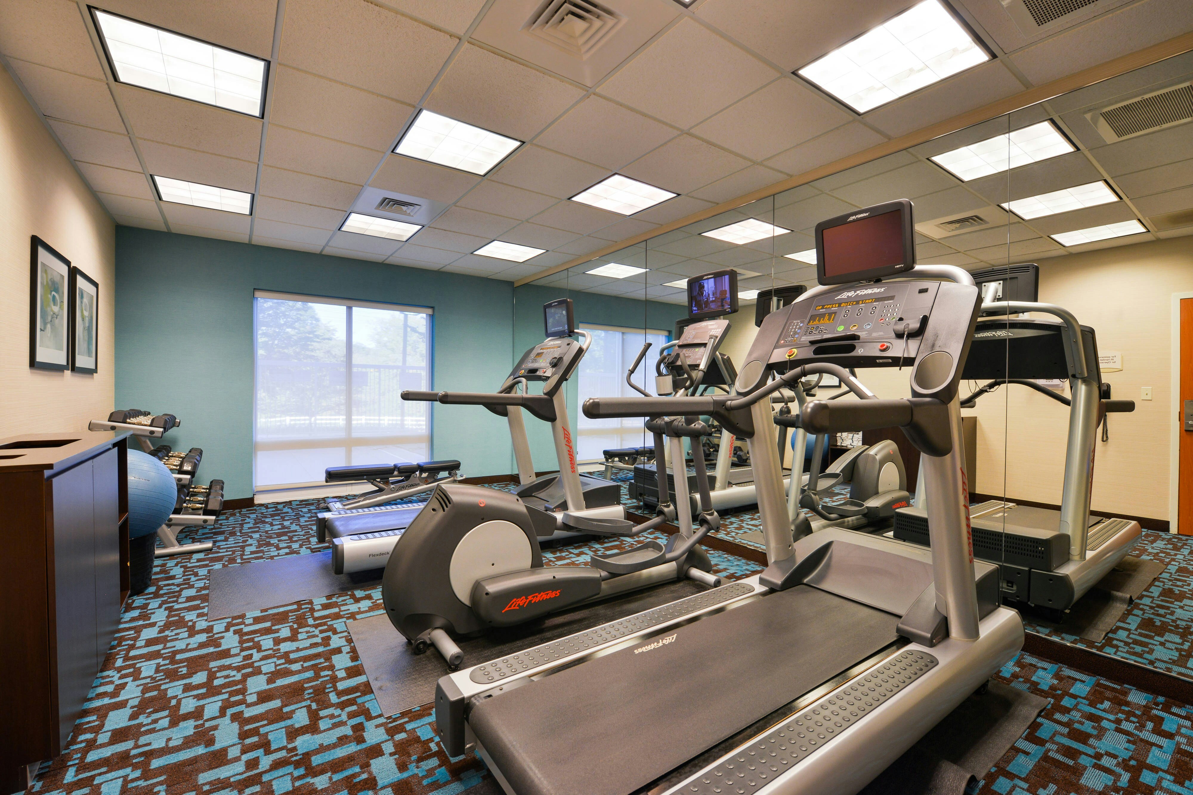 Fairfield Inn & Suites by Marriott White Marsh 15/33