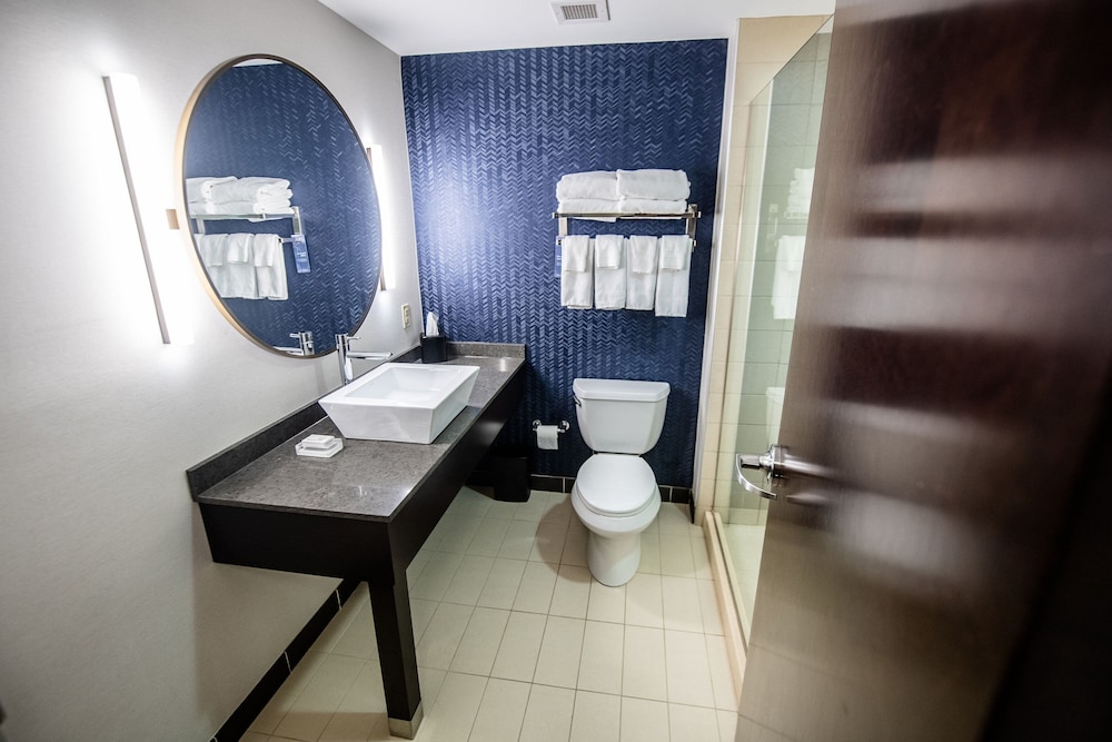 1 Bedroom, Suite, King Bed, Sofa, Accessible