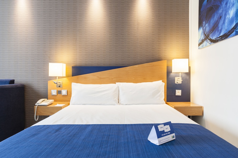 Holiday Inn Express Antwerp City North 24/76