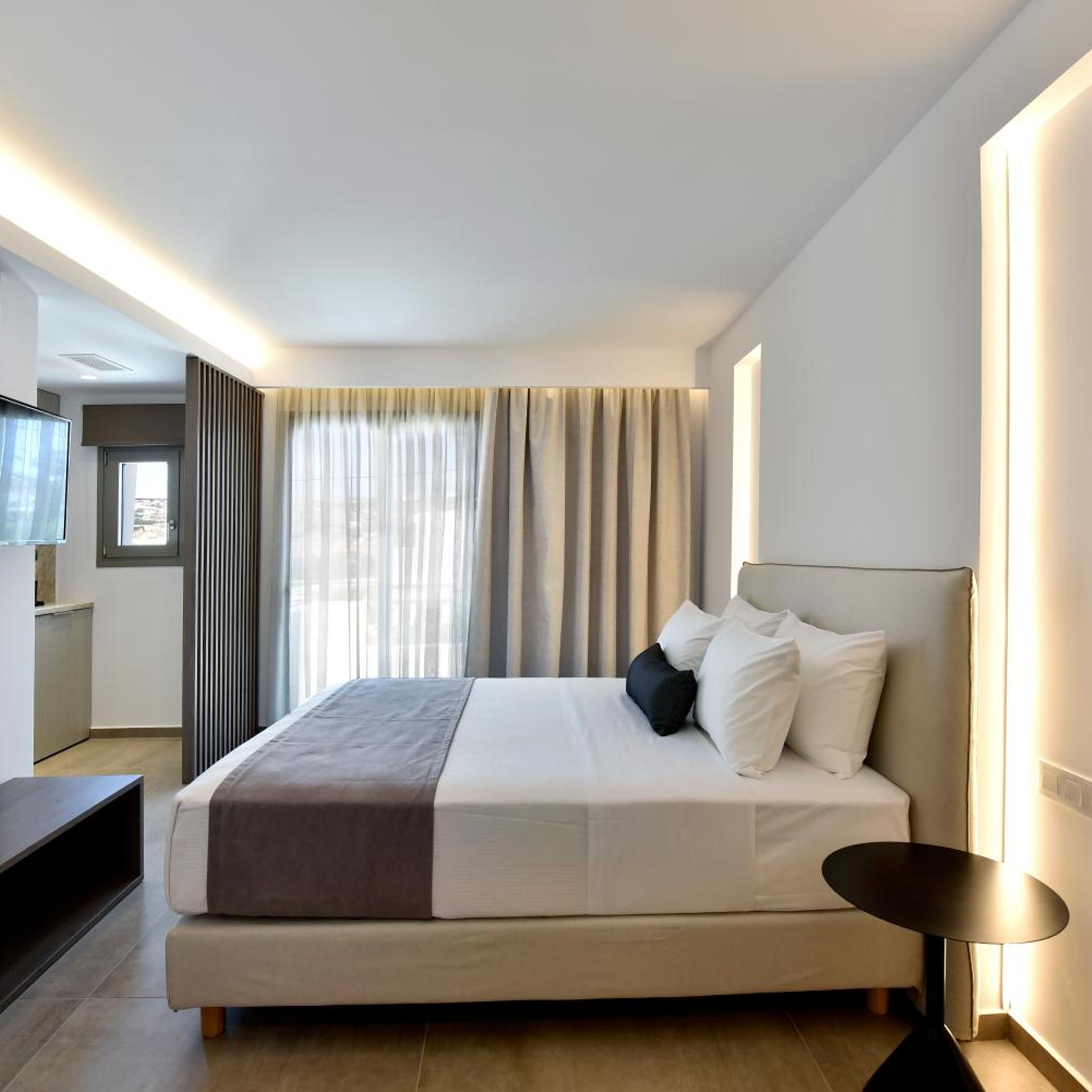 Anais Milos Suites 25/60