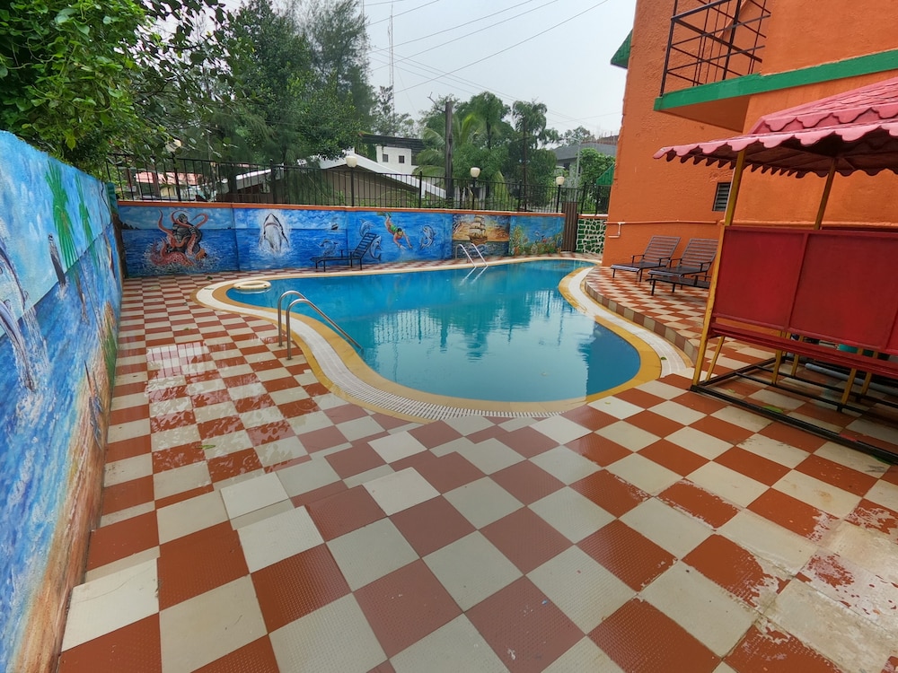 Hill Forest Resort 36/44