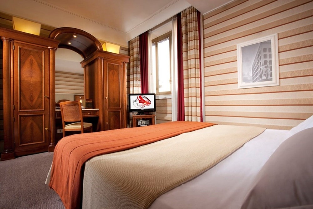 Mascagni Hotel 12/37