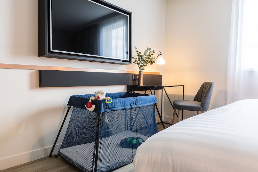 Mercure Paris Gennevilliers 14/76