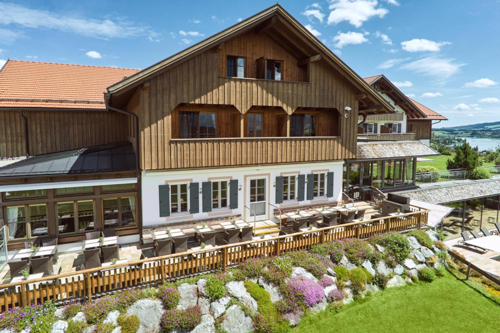 Hotel Auf der Gsteig 5/60
