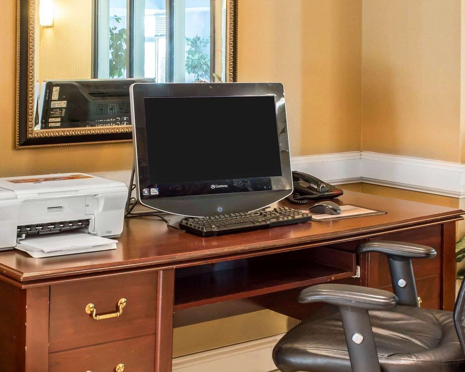 Sleep Inn & Suites Laurel near Fort Meade 20/20
