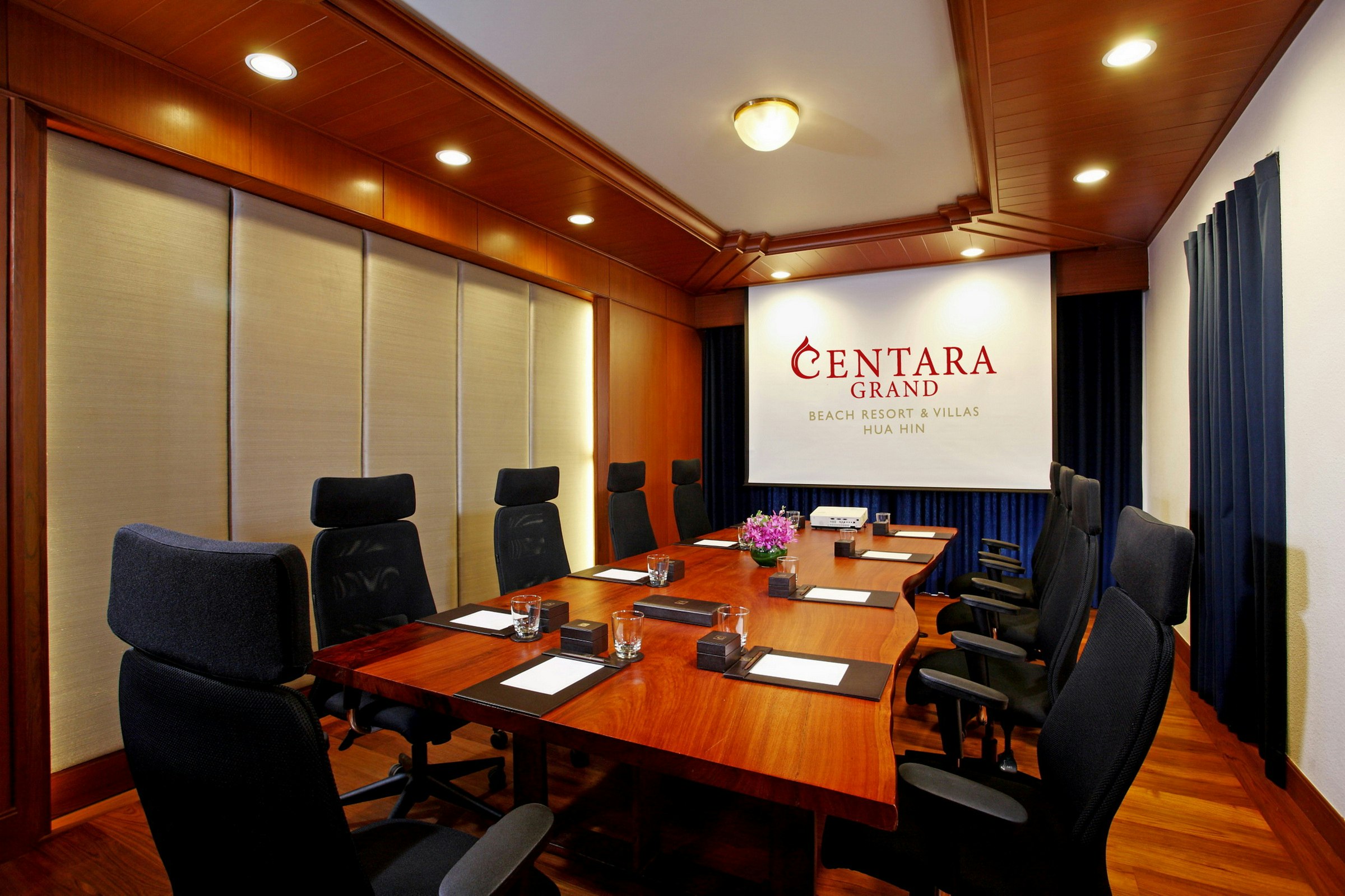 Centara Grand Beach Resort Hua Hin 67/81