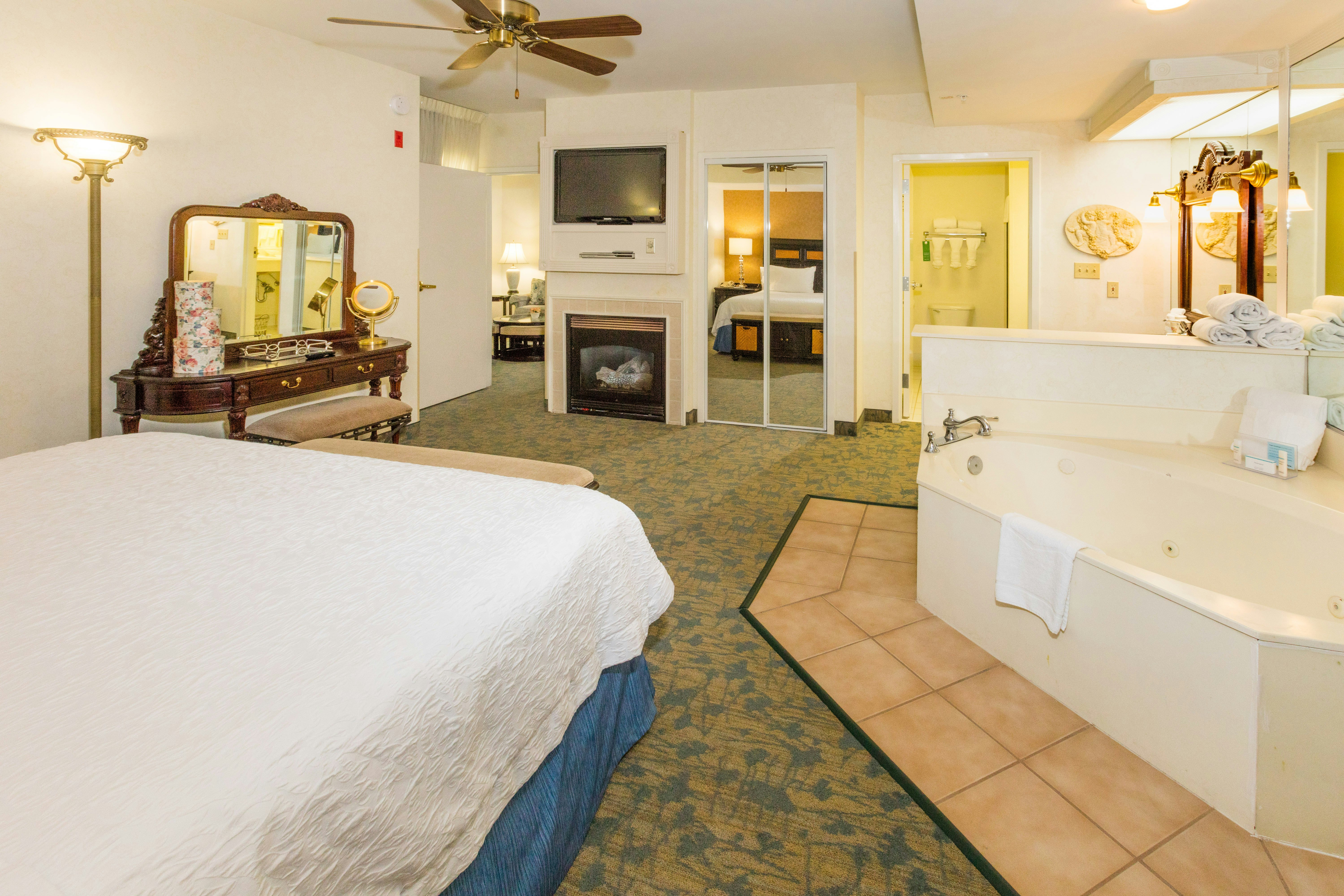 Hampton Inn & Suites Amelia Island-Historic Harbor Front 12/44