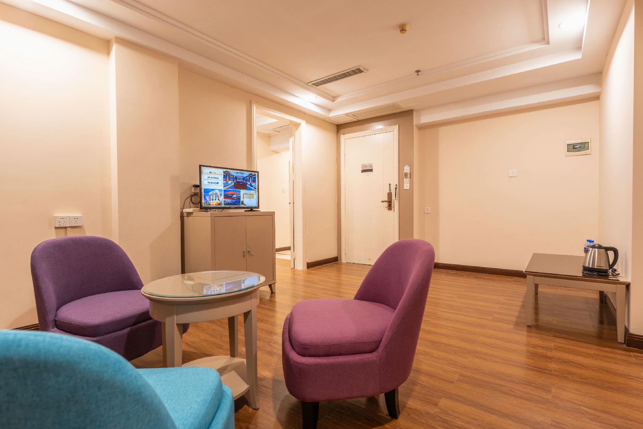 Jtour Inn (Yangjiang City Government) 42/48