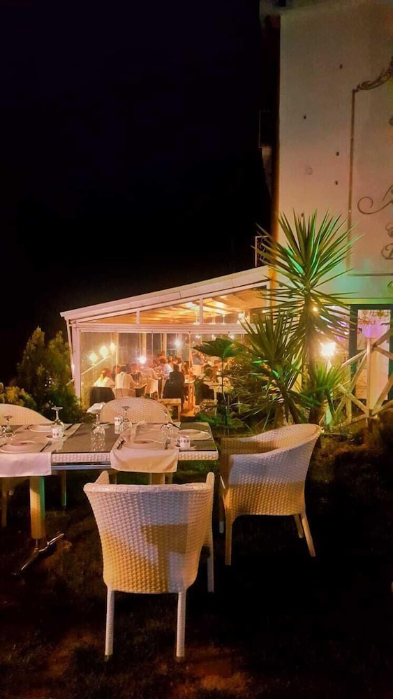 Bab-i Zer Konaklama ve Restaurant 2/50