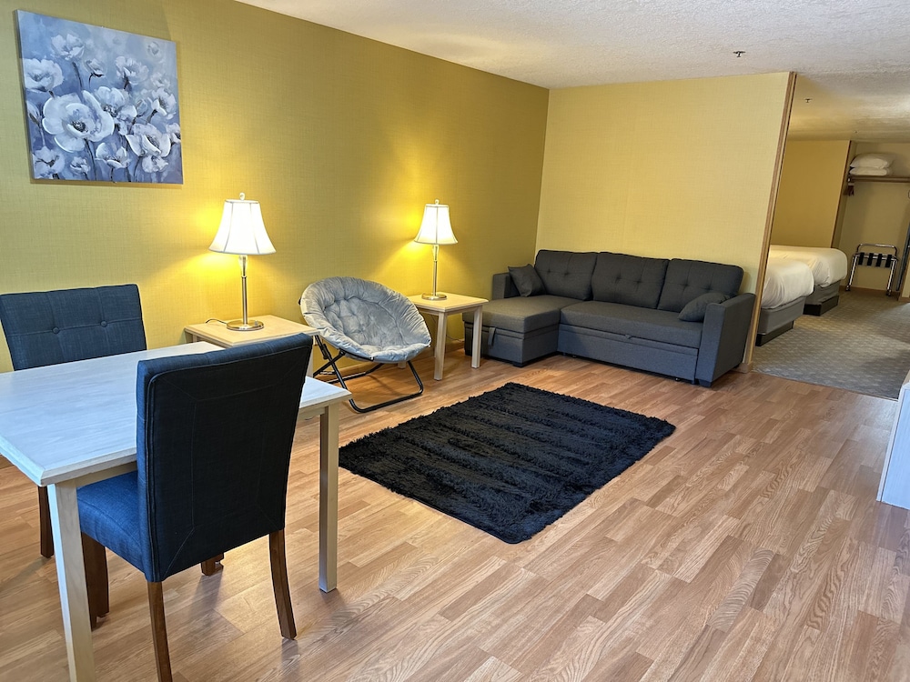 Timberland Inn & Suites 44/63