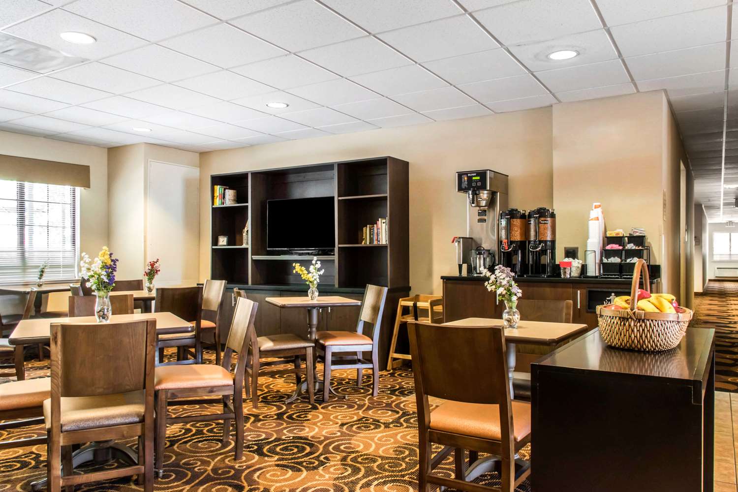 MainStay Suites of Lancaster County 37/42