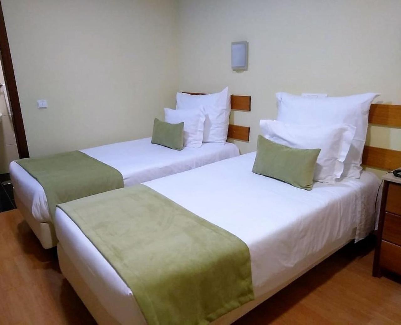 Adelaide Hotel 21/50