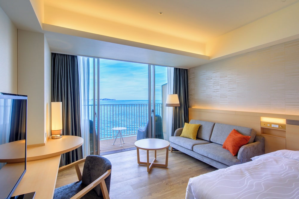 ROOM, OCEAN VIEW