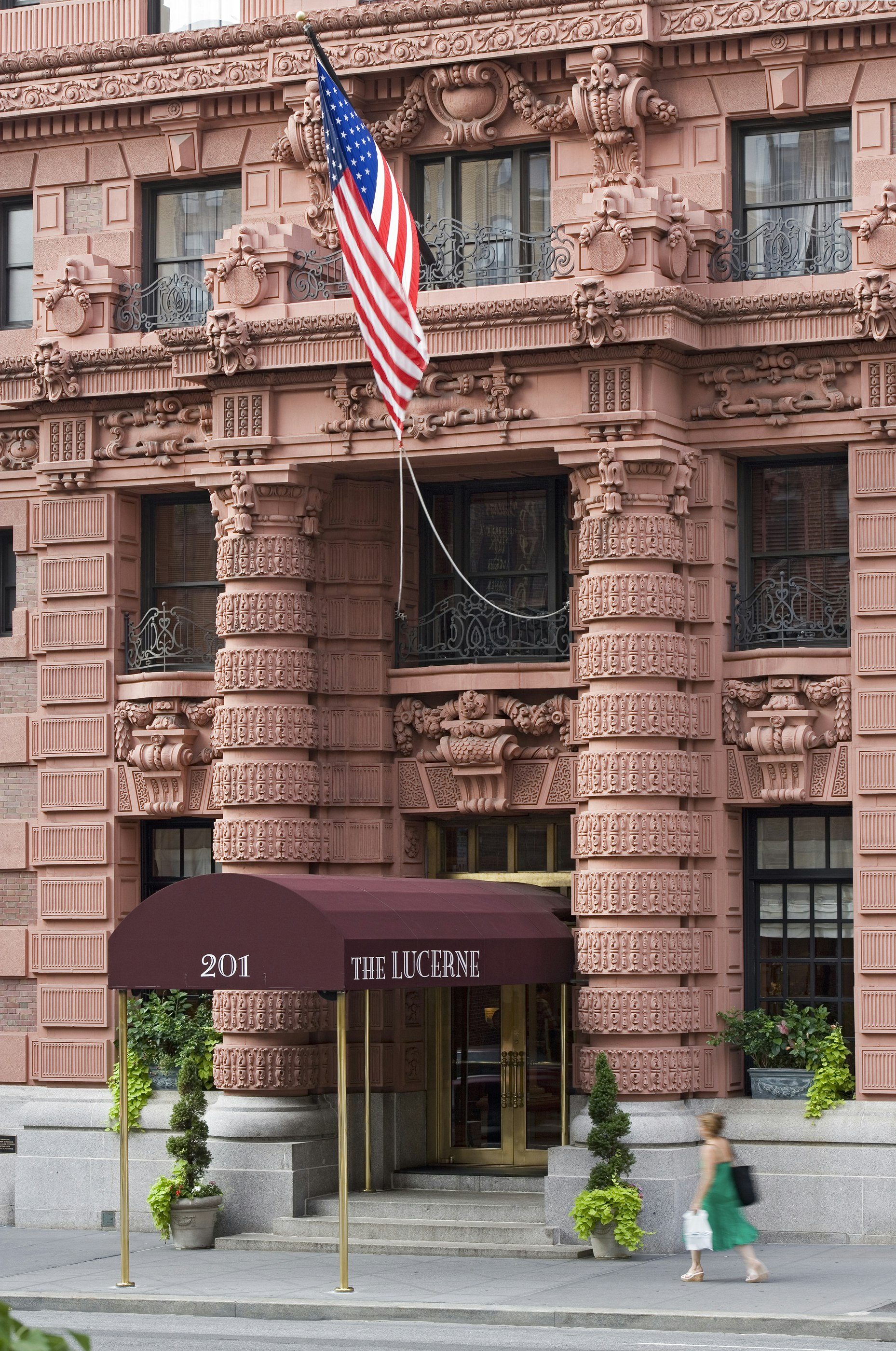 The Lucerne Hotel 2/53