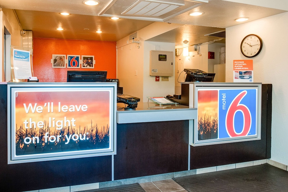 Motel6 Lenexa, KS - Kansas City Southwest 7/44