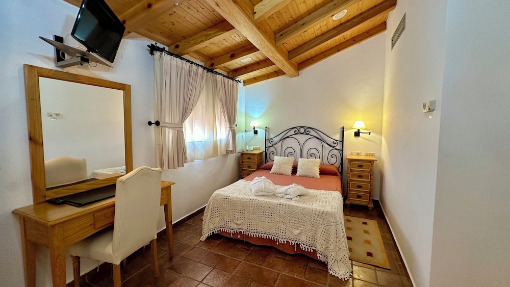 El Curro Hotel Rural 17/50