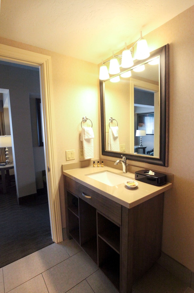 Best Western Plus Cotton Tree Inn 31/44