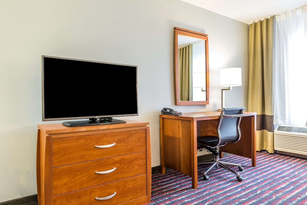 Comfort Inn Alton near I-255 40/47