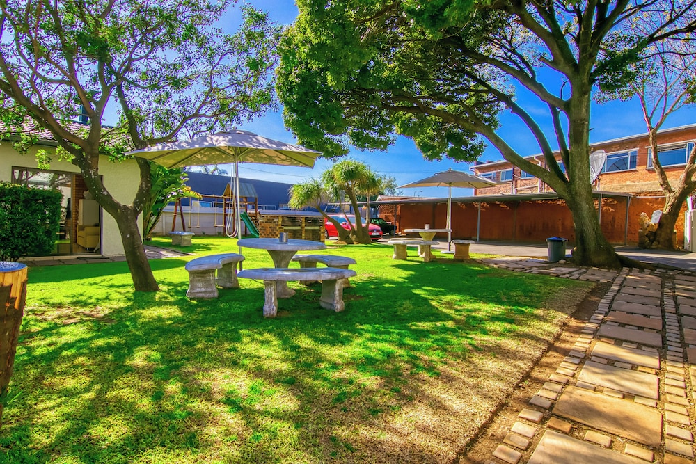 Bm Gardens Apartment Hotel 23/34