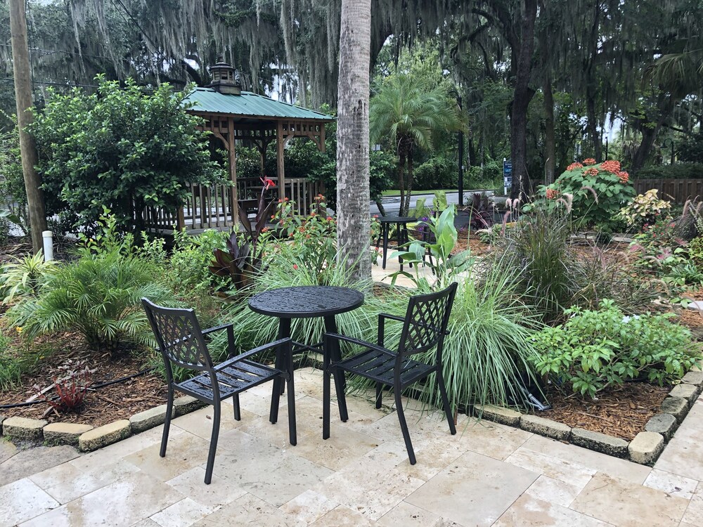 Retreat at Crystal Manatee 56/65