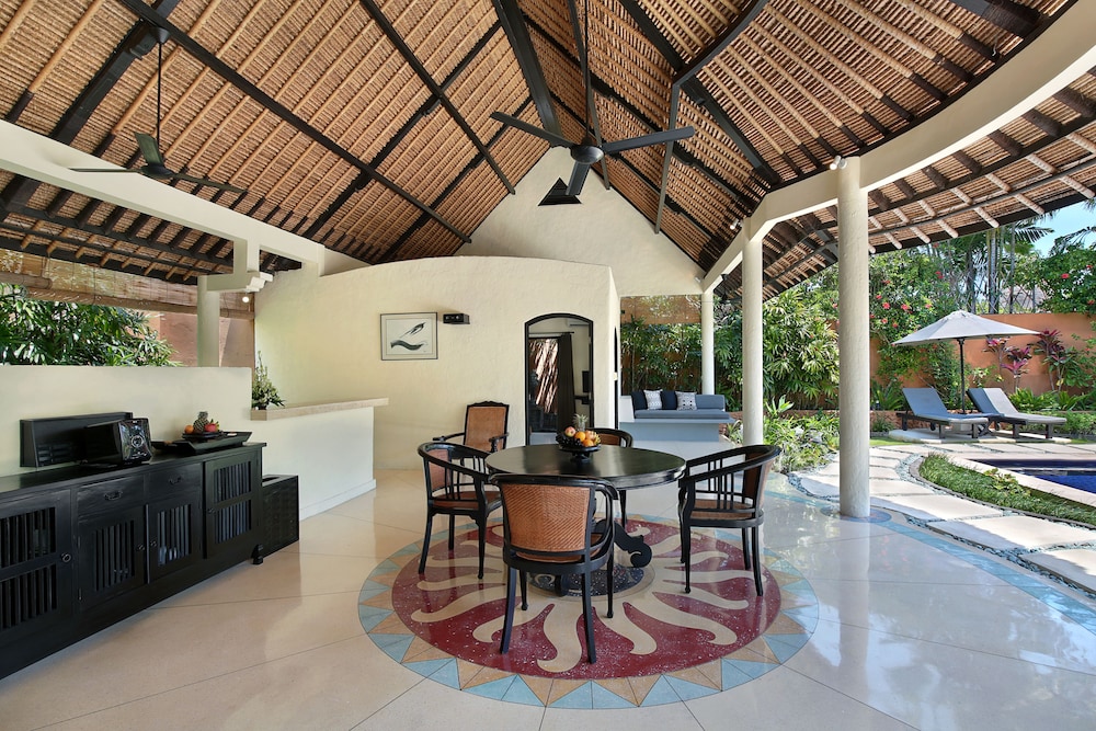Impiana Private Villas Seminyak Hotel 36/44