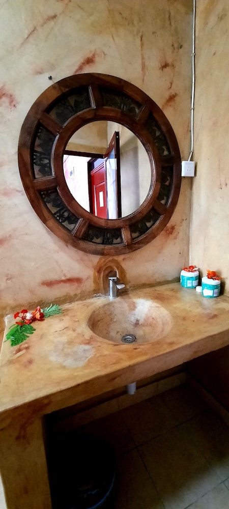 Rumaisa Hotel 28/33