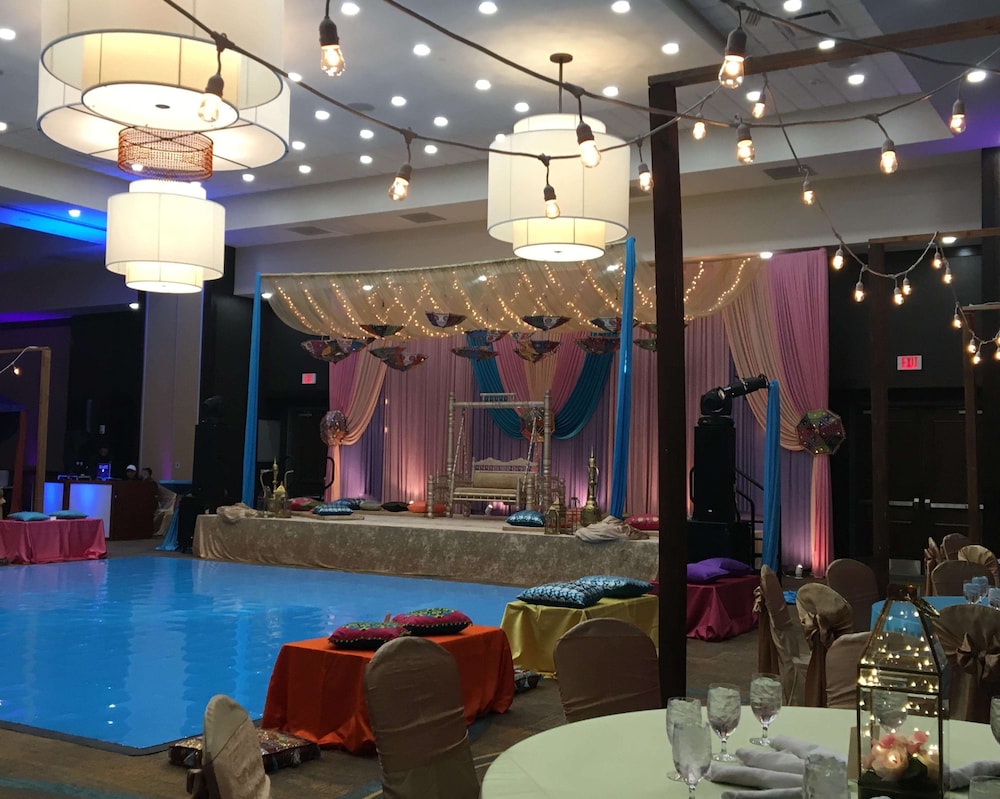 Embassy Suites By Hilton Chicago-Naperville 5/53