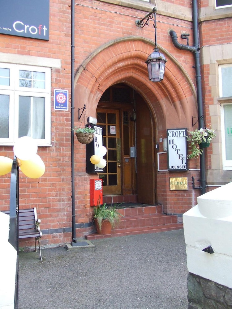 Croft Hotel 56/60